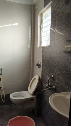 Bathroom in 3 BHK Apartment at Mante Luxor, Baner – for Rent