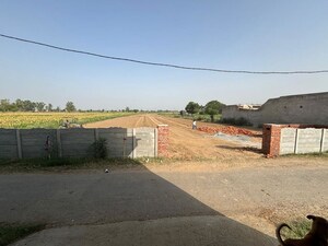  Plot For Sale in Jattari