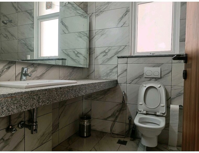 Bathroom, conscient-hines-elevate 3.5 Bedroom 2295 Sq.Ft. Apartment In Sector 59 Gurgaon 10398114
