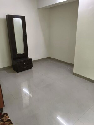 Room in 2 BHK Apartment at Manyata CHS, Tilak Nagar – for Rent