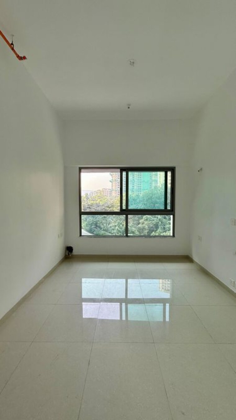 Room, kalpataru-immensa-b 1 Bedroom 550 Sq.Ft. Apartment In Kolshet Road Thane 10398166