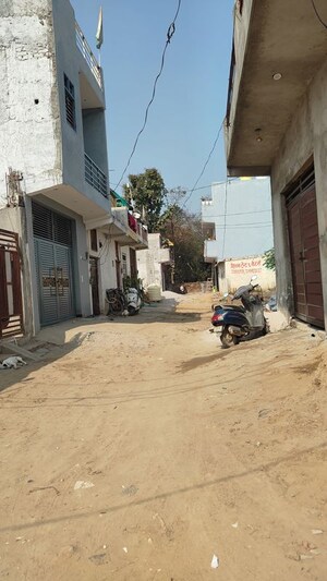  Plot at Maruti Kunj – for Sale
