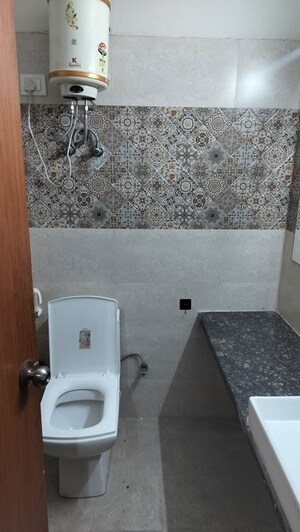 Bathroom in 1 RK Apartment at Paramount Golf Forest Studio Apartments - OAK Towe, Zeta I Greater Noida – for Rent
