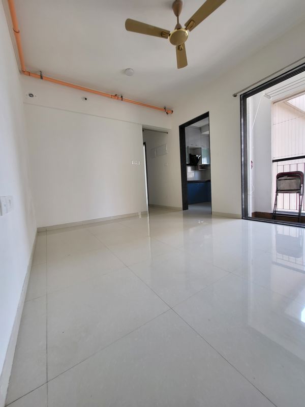 2 BHK Apartment For Sale in Mahavir Kalpavruksha