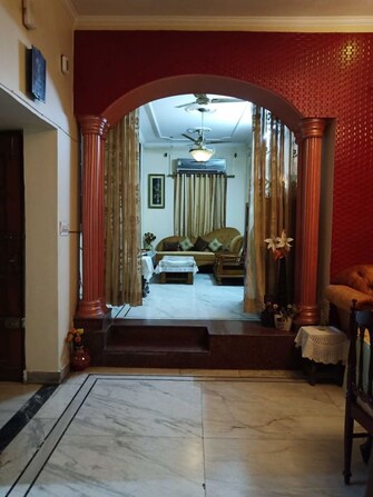 3 BHK + Servant Room,Study Room,Extra Room 215 Sq.Yd. Apartment in DLF Atria