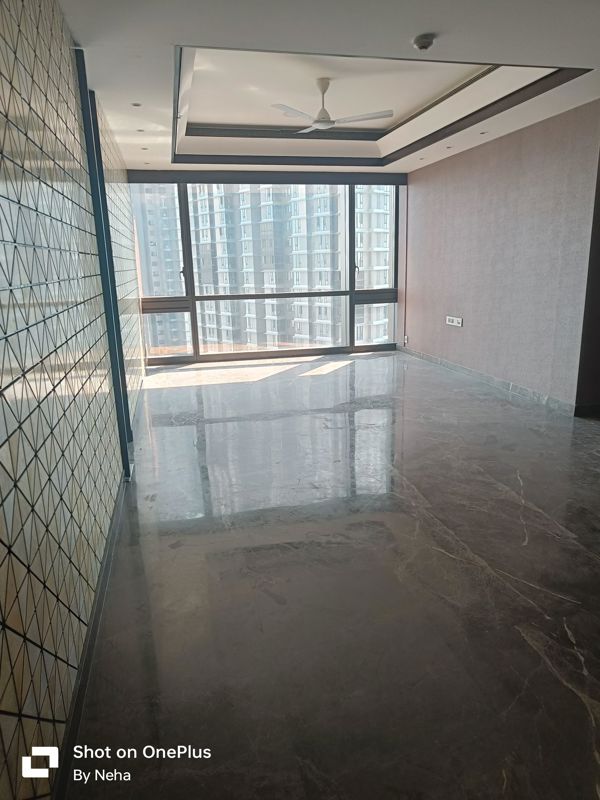 4 BHK + Servant Room,Study Room Apartment For Sale in Lodha Trump Tower