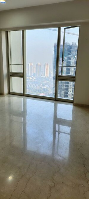 Room in 3 BHK Apartment at Lodha Kiara, Worli – for Sale