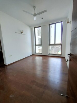 Room in 4 BHK Apartment at M3M Golf Estate, Sector 65 – for Rent