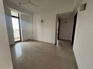 Room in 3 BHK Apartment at M3M Golf Estate, Sector 65 – for Rent