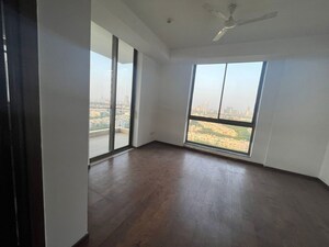 Room in 3 BHK Apartment at M3M Golf Estate, Sector 65 – for Rent