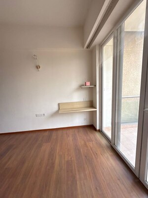 Room in 3 BHK Apartment at Adani Samsara, Sector 60 – for Rent