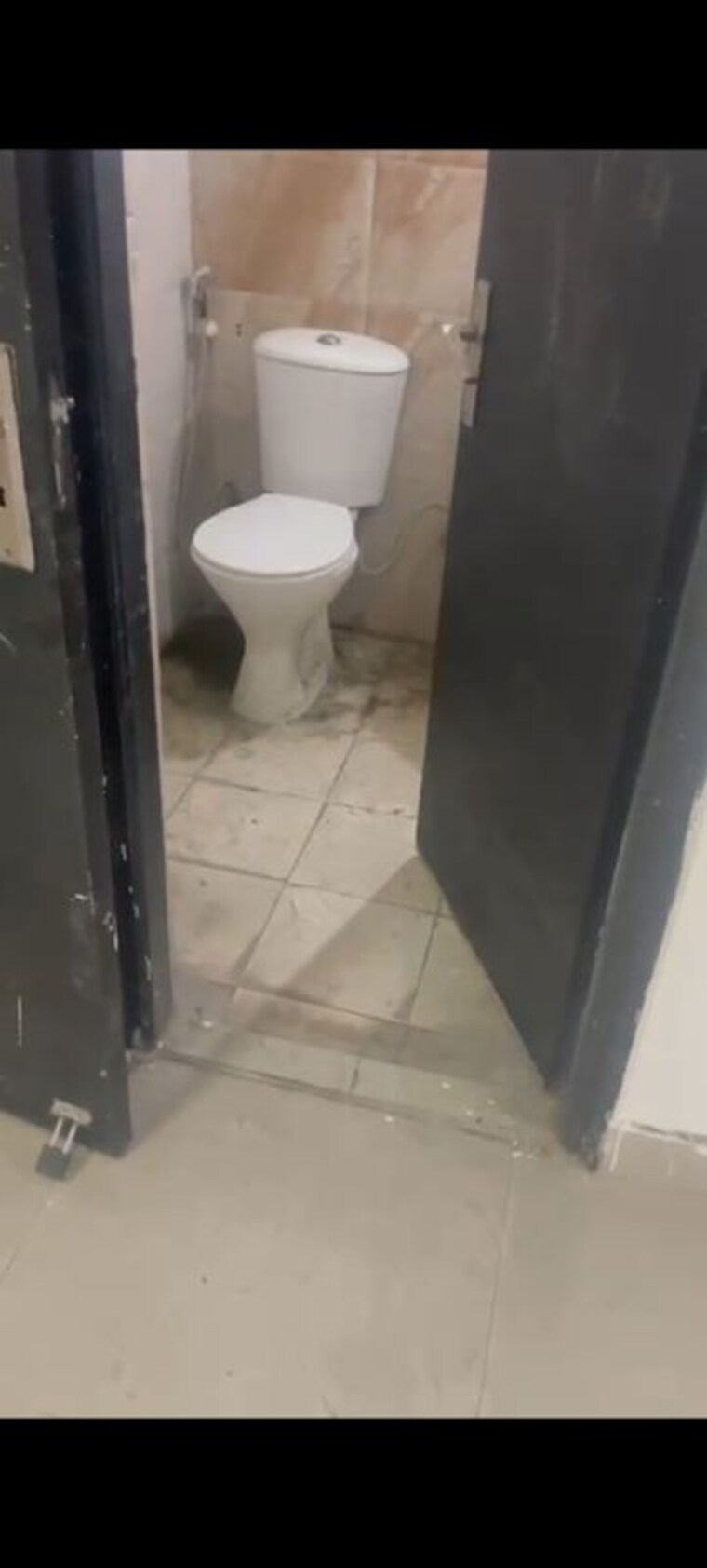Bathroom, gaur-city-7th-avenue 2 Bedroom 1075 Sq.Ft. Apartment In Sector 4 Greater Noida Greater Noida 10398376