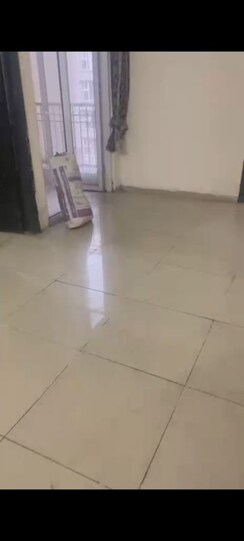 2 BHK Apartment For Sale in Gaur City 7th Avenue