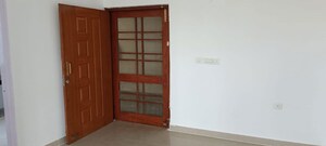Room in 2 BHK Apartment at Proview Officer City, Raj Nagar Extension – for Rent