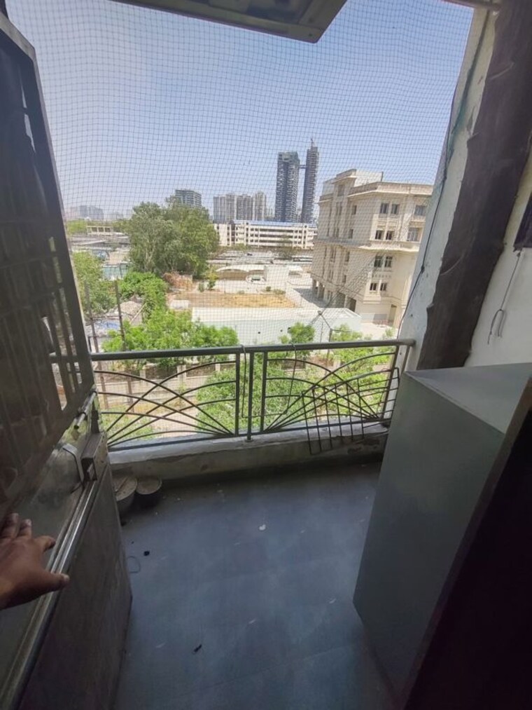 Balcony, amrapali-hanging-gardens 4 Bedroom 2800 Sq.Ft. Apartment In Sector 107 Noida 10398424