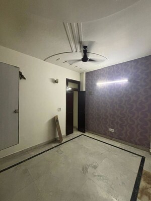 Room in 2 BHK Builder Floor at Basai Dara Pur – for Sale