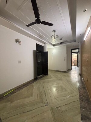 Room in 2 BHK Builder Floor at Basai Dara Pur – for Sale
