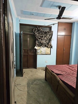 Bedroom in 1 BHK Independent House at Janakpuri – for Rent
