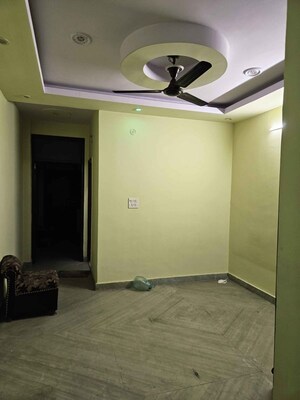 Room in 1 BHK Independent House at Janakpuri – for Rent