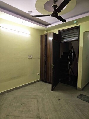 1 BHK Independent House For Rent in Janakpuri