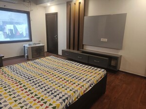 Bedroom in 3 BHK Builder Floor at Sector 52 – for Rent