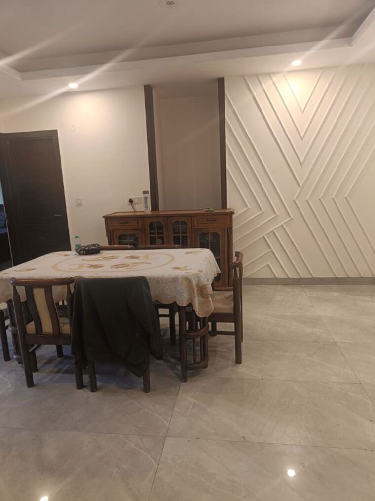 Bedroom, sector 52 3 Bedroom 2130 Sq.Ft. Builder Floor In Sector 52 Gurgaon 10398479