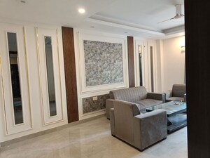Living Room in 3 BHK Builder Floor at Sector 52 – for Rent