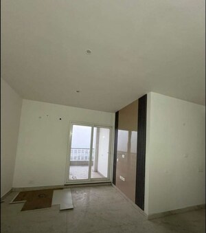 Room in 3 BHK Apartment at Malwa Escon Primera, International Airport Road – for Sale