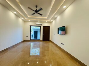 Furnished Amenities in 4 BHK Builder Floor at Chattarpur – for Sale