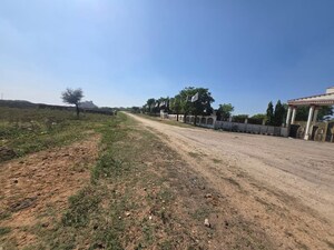  Plot For Sale in Boraj