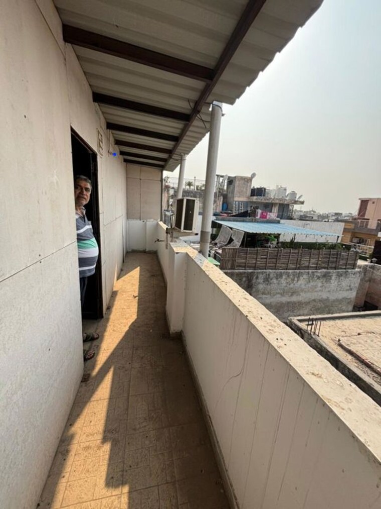 Balcony, rajouri garden 3 Bedroom 160 Sq.Ft. Builder Floor In Rajouri Garden Delhi 10398497