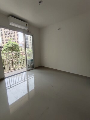 Room in 2 BHK Apartment at Jagdale, Vartak Nagar – for Rent