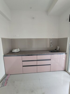 Furnished Amenities in 2 BHK Apartment at Jagdale, Vartak Nagar – for Rent