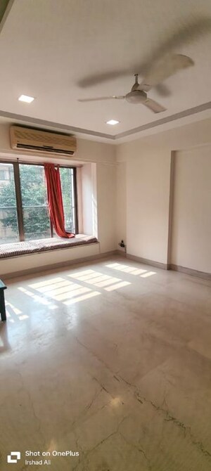 Room in 2 BHK Apartment at Bandra West – for Rent