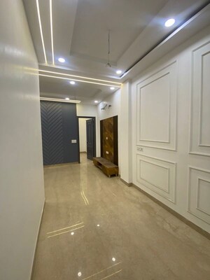 Room in 2 BHK Builder Floor at Ramesh Nagar – for Sale