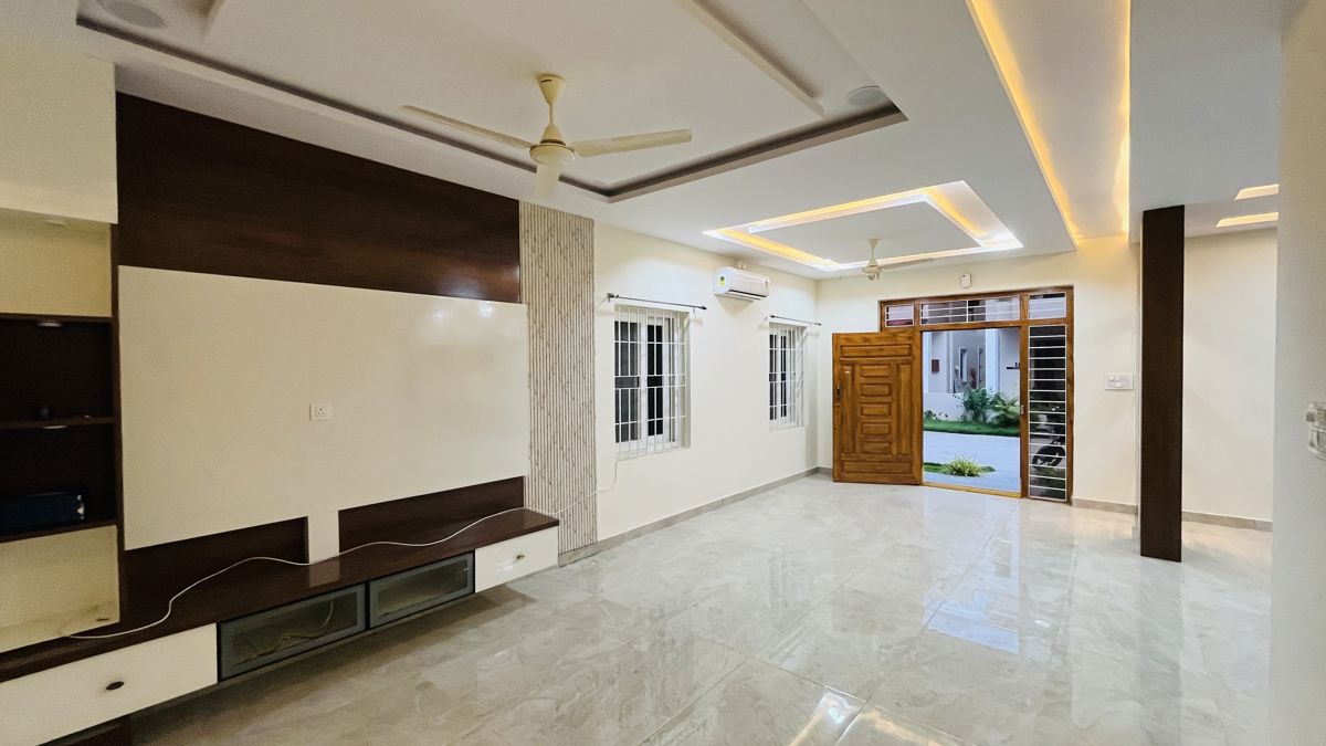 3 BHK 2600 Sq.Ft. Villa in Sri Mytri Aavasa