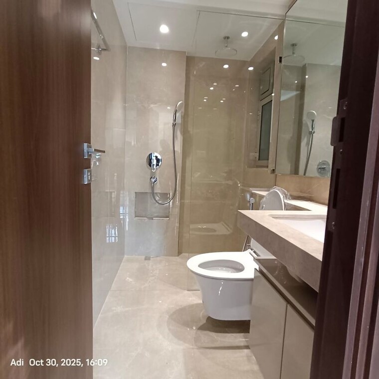 Attached Bathroom, hiranandani-highland 1 Bedroom 550 Sq.Ft. Apartment In Powai Mumbai 10398536