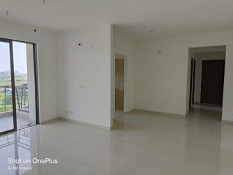 2.5 BHK + Study Room 1630 Sq.Ft. Apartment in Godrej Icon