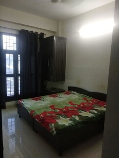 2 BHK Builder Floor For Rent in Sector 43