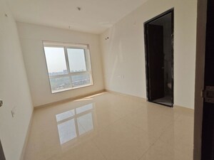 Room in 2.5 BHK Apartment at Hubtown Rising City, Ghatkopar East – for Sale