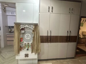 Furnished Amenities in 3 BHK Builder Floor at Ramesh Nagar – for Sale