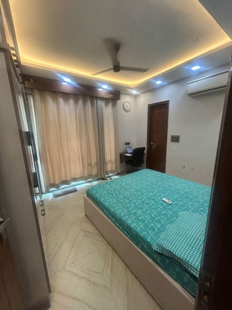 Bedroom, ramesh nagar 3 Bedroom 170 Sq.Ft. Builder Floor In Ramesh Nagar Delhi 10398568