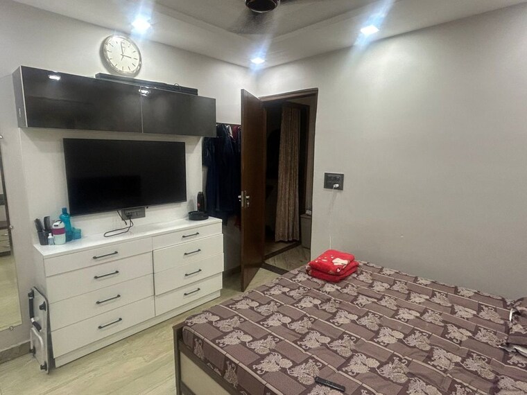 Bedroom, ramesh nagar 3 Bedroom 170 Sq.Ft. Builder Floor In Ramesh Nagar Delhi 10398568