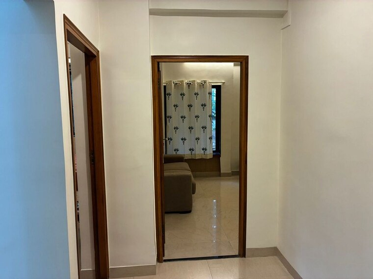 Room, bandra west 2 Bedroom 700 Sq.Ft. Apartment In Bandra West Mumbai 10398585