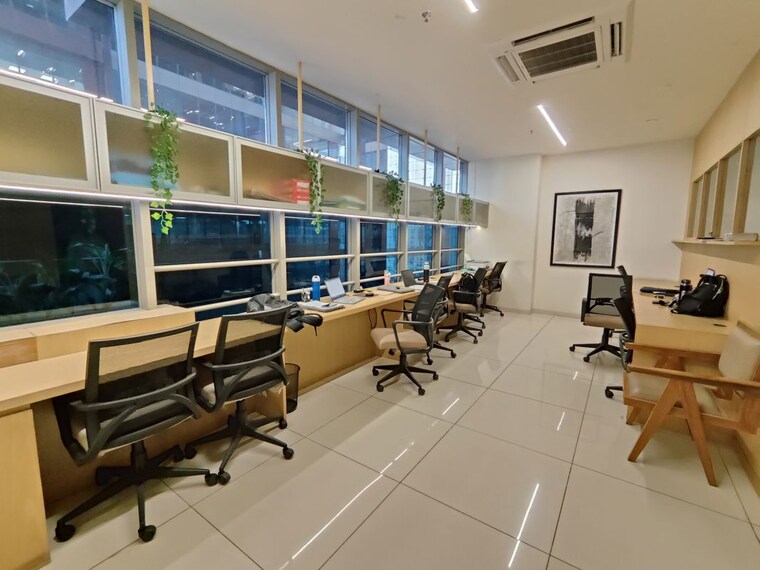 Gym, shilp-arista Commercial Office Space 1467 Sq.Ft. In Bodakdev Ahmedabad 10398606