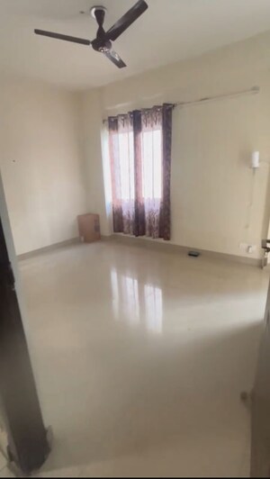 Room in 1 BHK Apartment at VVIP Nest, Raj Nagar Extension – for Sale