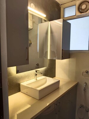 Team Area in 3 BHK Builder Floor at Sector 45 – for Rent