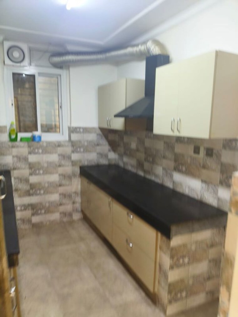 Kitchen, sector 45 3 Bedroom 1700 Sq.Ft. Builder Floor In Sector 45 Gurgaon 10398620