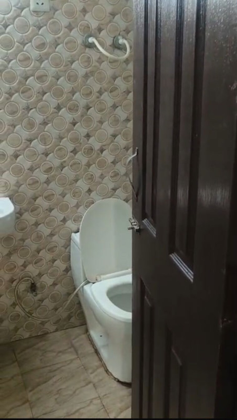 Bathroom, gaurs-cascades 3 Bedroom 1530 Sq.Ft. Apartment In Raj Nagar Extension Ghaziabad 10374173