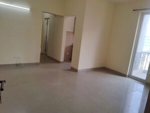 Room in 3 BHK Apartment at Emaar Emerald Estate, Sector 65 – for Rent